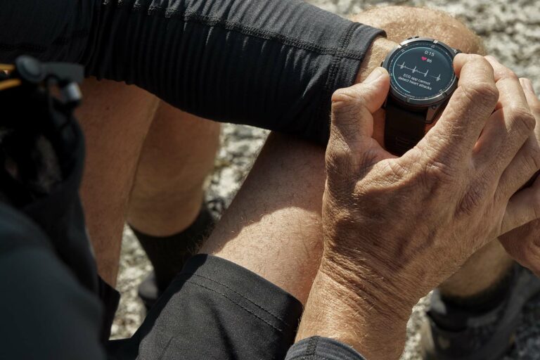 Montre GPS Garmin Fenix 8 Pro avec connectivité LTE-M et satellite inReach