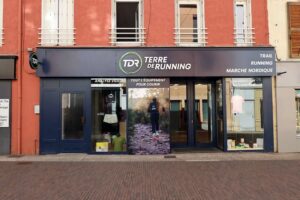 enseigne de magasin running roanne