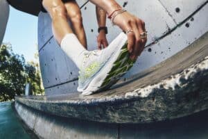 HOKA Clifton 11